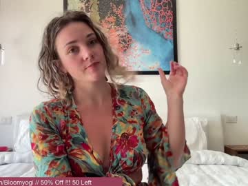 girl cam all day bloomyogi image #3524923