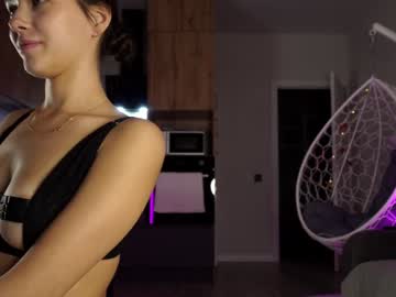 girl cam all day emilybatee image #9571206