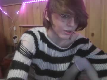 tranny cam all day femboyflowers image #7054115