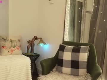 girl cam all day mysticxkitty image #8089472