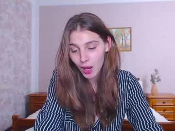 girl cam all day little_kitt1y_ image #5609289
