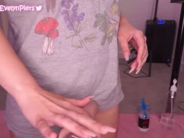girl cam all day evelynpiers image #2237599