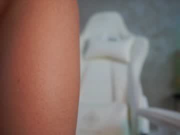 girl cam all day xoxo_emma image #2281868