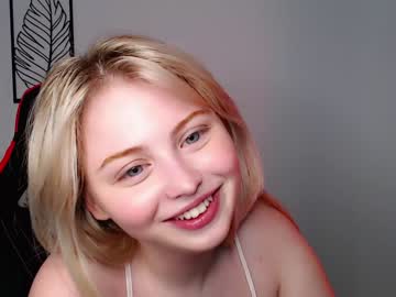 girl cam all day shy_blondiee image #3785116