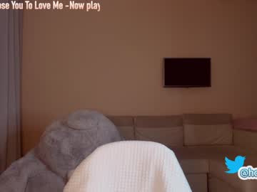 girl cam all day hollyextra image #1789390