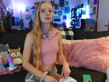 girl cam all day emmasky69 image #2903077