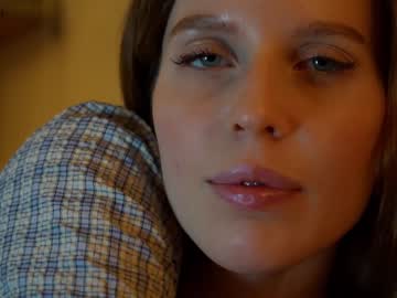 girl cam all day ellaa91 image #3312281