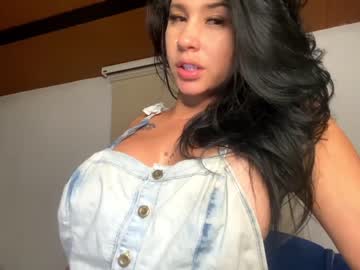 girl cam all day amy_queen7 image #198490
