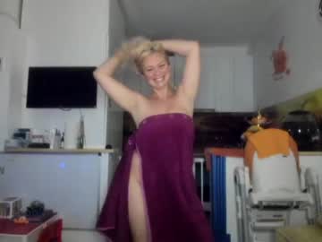 girl cam all day kiradivine image #3240146