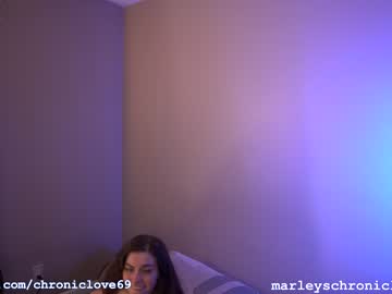 girl cam all day chroniclove image #1913071