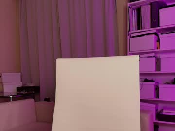 girl cam all day hollyextra image #9340584