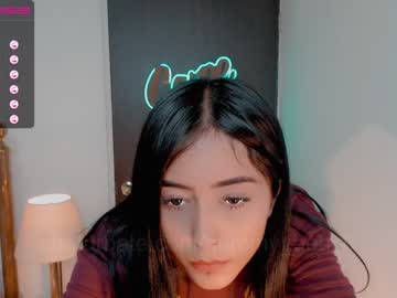 girl cam all day gummy_bear7 image #2694149