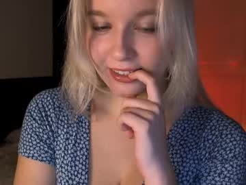 girl cam all day nordmermaid image #1051242