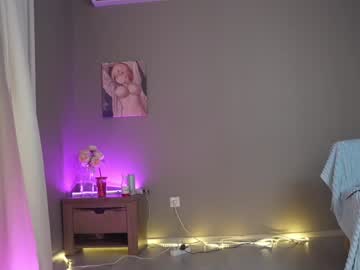 girl cam all day queenelia image #7375502