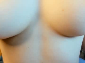 girl cam all day hayneiko image #2859035