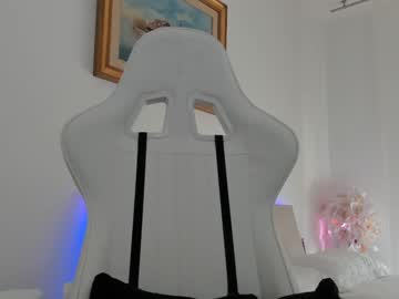 girl cam all day christine0990__ image #6565313