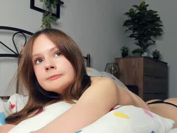 girl cam all day _g1ltter_ image #9006737