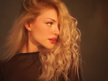 girl cam all day bunnylia__ image #4959701