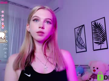 girl cam all day small_blondee image #3395129