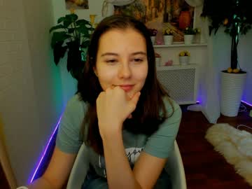 girl cam all day carolineprise image #689704