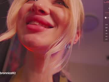 girl cam all day bronnica image #3776667