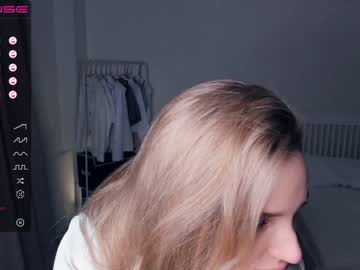 girl cam all day love_lovess image #4898429