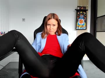 girl cam all day eatmypie69 image #2763800