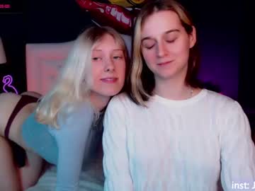 girl cam all day julia_tina image #1882929