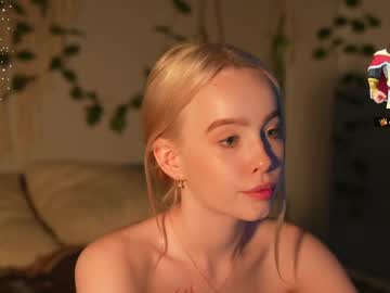 girl cam all day mother__of__dragons image #5667078