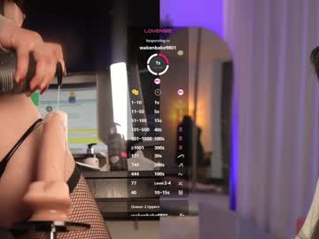 girl cam all day lau__1 image #8313372