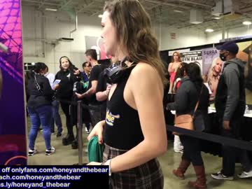 couple cam all day honeyand_thebear image #628739