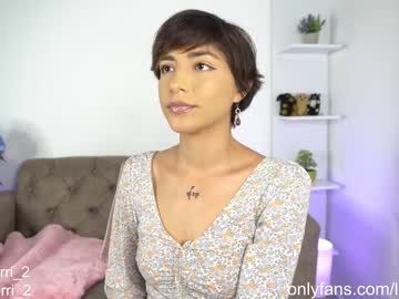 girl cam all day lucia_ferri image #2690803