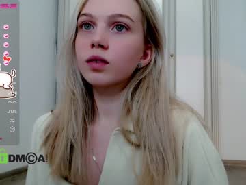 girl cam all day small_blondee image #3373716