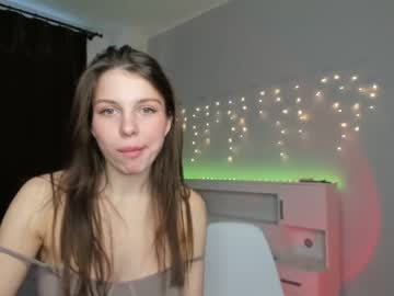couple cam all day vivi_beam image #3917077