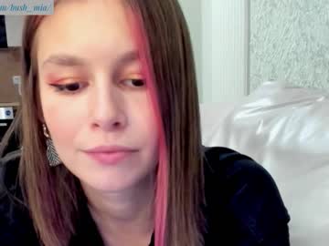 girl cam all day bush_mia image #3108405