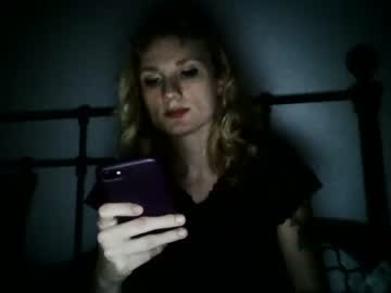 girl cam all day kyliemetalgirl2002 image #184771