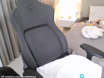 girl cam all day smileyouarehere image #5230544