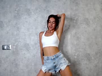girl cam all day nika_lodge image #2247452