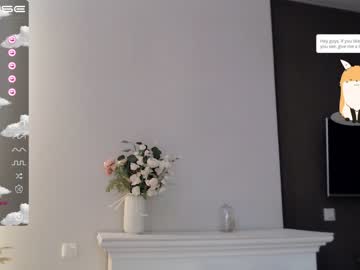girl cam all day small_blondee image #2599020