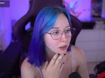 girl cam all day blue_mooncat image #7442454