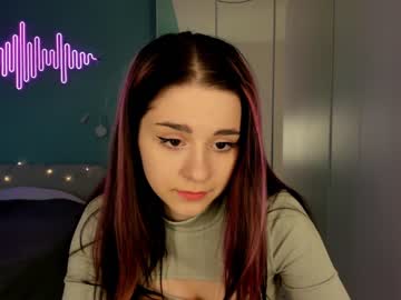girl cam all day ainamil image #3544401