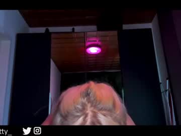 girl cam all day lit1le_kitty_ image #2706284