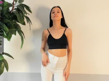 girl cam all day sixkiks image #4080819