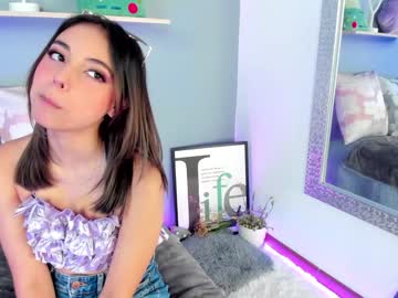 girl cam all day saschaholmen image #2821349