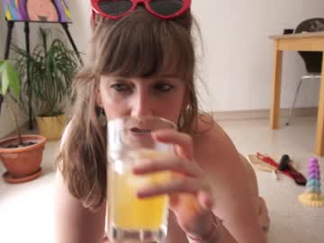 girl cam all day boobsgwendy image #4647675