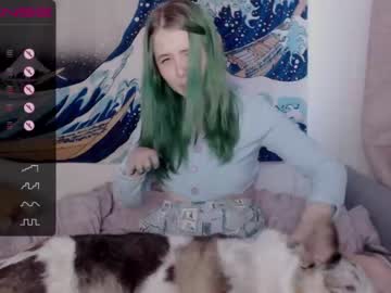 girl cam all day yoliverse image #2345385