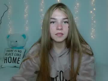 girl cam all day little__cherrry image #2494512