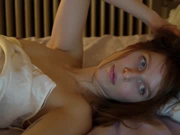 girl cam all day ellaa91 image #3211538