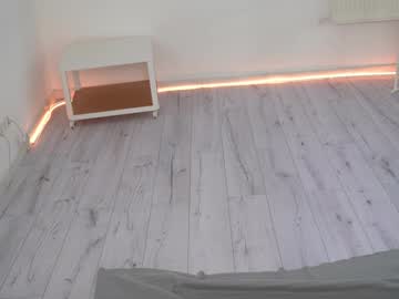 girl cam all day silent_chill image #7530428
