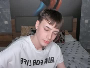 man cam all day alerisar image #1372255